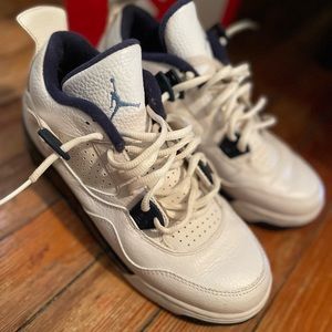 Jordan Retro 4’s (Legend Blue 4’s)